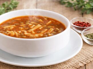 Erişteli Mercimek Çorbası, Lezzetli Erişteli Mercimek Çorbası Nasıl Yapılır